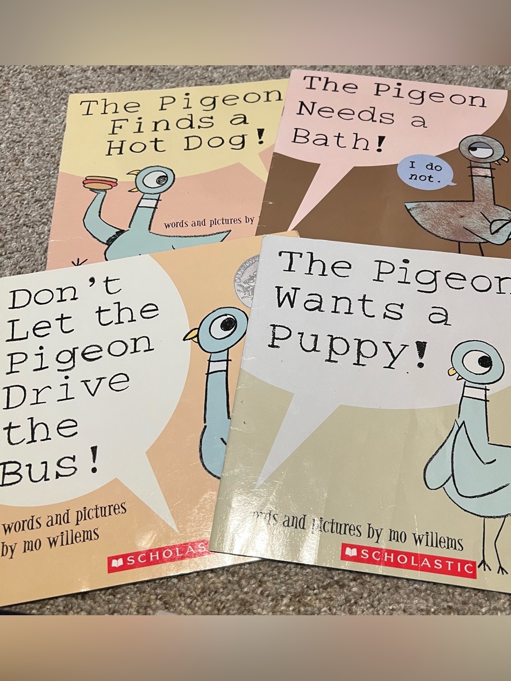 The Pigeon Book Set - Don’t let the pigeon drive bus, wants a puppy - Mo Willems